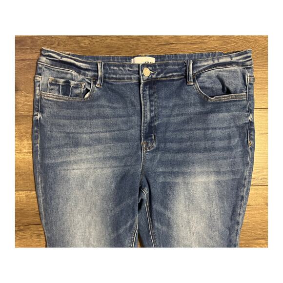 Vervet Wolf N Crane Plus Mid Rise Raw Hem Crop Skinny Jeans‎ Size 18 - Picture 3 of 8